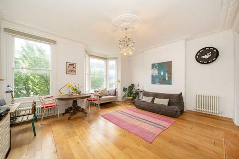 3 bedroom flat for sale, Fairmead Road, London N19