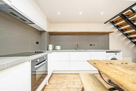 1 bedroom flat for sale, Manor Gardens, London N7