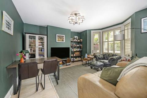 1 bedroom flat for sale, Tufnell Park Road, London N7