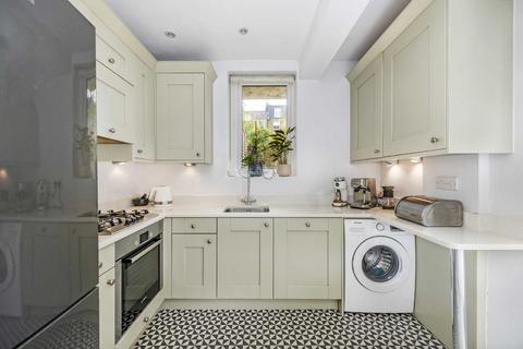 1 bedroom flat for sale, Tufnell Park Road, London N7