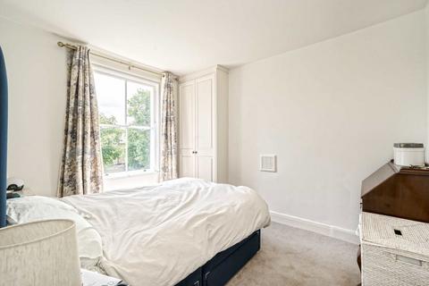 3 bedroom flat for sale, Tufnell Park Road, London N7