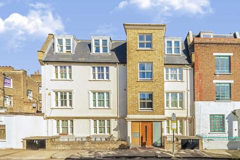 3 bedroom flat for sale, Alexander Road, London N19