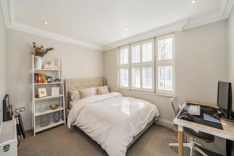 Flat 2, 3 Alexander Road, London, N19 3PF
