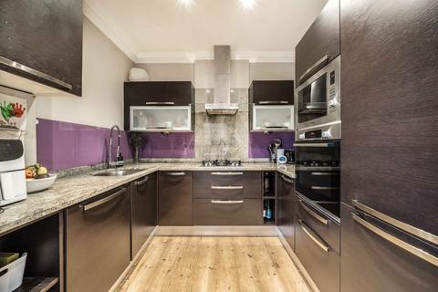 Flat 2, 3 Alexander Road, London, N19 3PF