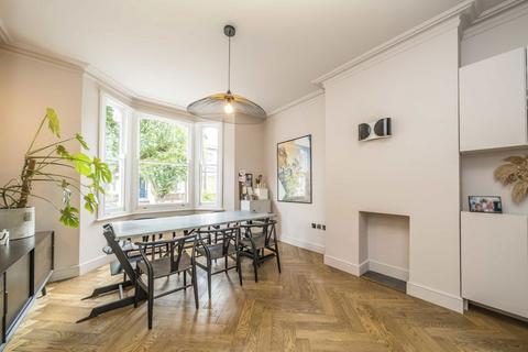 3 bedroom maisonette for sale, Hugo Road, London N19