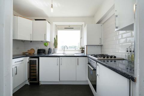 1 bedroom flat for sale, York Way Estate, London N7