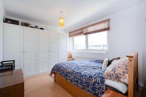 1 bedroom flat for sale, York Way Estate, London N7