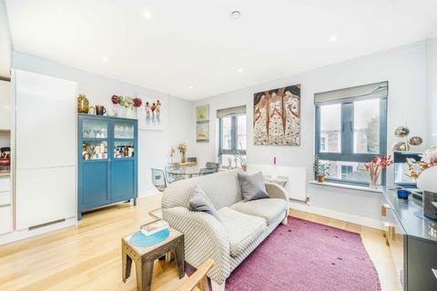 1 bedroom flat for sale, Dunford Road, London N7