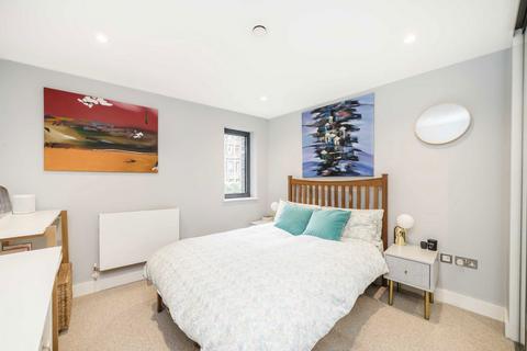 1 bedroom flat for sale, Dunford Road, London N7