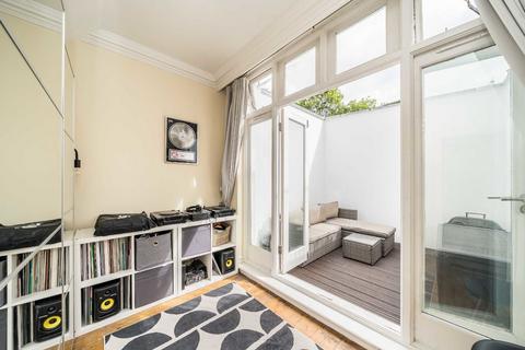 2 bedroom flat for sale, Hornsey Road, London N19