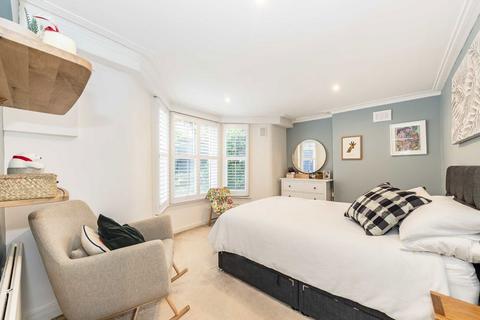 2 bedroom flat for sale, Tufnell Park Road, London N7