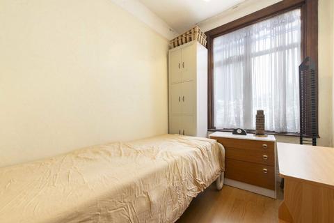 564 Caledonian Road, London, N7 9SD