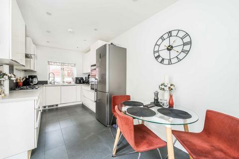 3 bedroom terraced house for sale, Wedmore Gardens, London N19