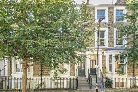 2 bedroom flat for sale, Kingsdown Road, London N19