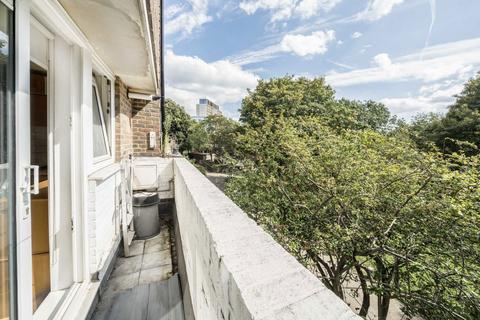 1 bedroom flat for sale, Salisbury Walk, London N19