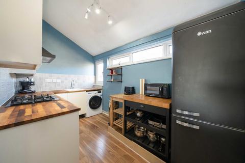 1 bedroom flat for sale, Duncombe Road, London N19