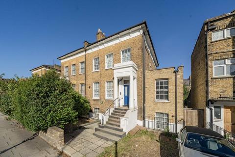 1 bedroom flat for sale, Tollington Road, London N7