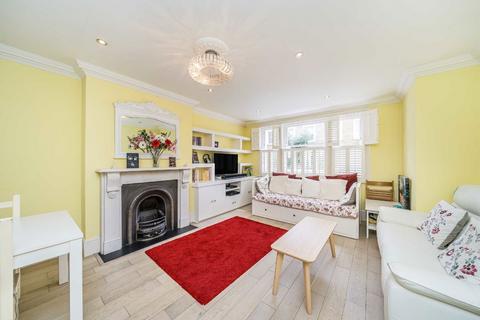 2 bedroom flat for sale, Tollington Way, London N7