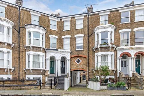 2 bedroom flat for sale, Tabley Road, London N7