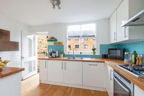 2 bedroom flat for sale, Tabley Road, London N7