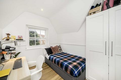 2 bedroom flat for sale, Croftdown Road, London NW5