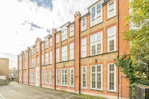 1 bedroom flat for sale, Tollington Road, London N7