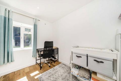 2 bedroom flat for sale, The Grove, London W5