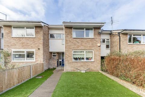 4 Roseacre Close, London, W13 8DG