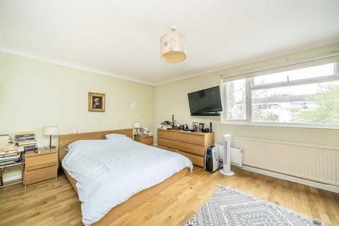 4 bedroom house for sale, Sovereign Close, London W5