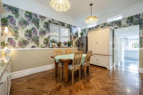 6 bedroom house for sale, Craven Avenue, London W5