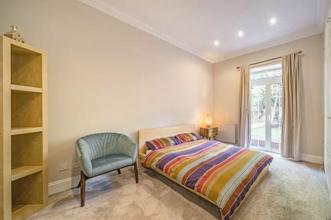 3 bedroom flat for sale, Hamilton Road, London W5