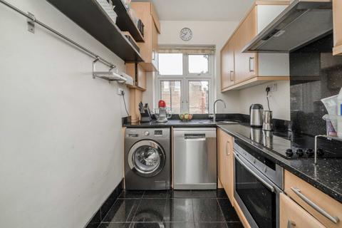 3 bedroom flat for sale, Eaton Rise, London W5