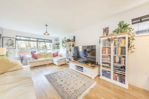 2 bedroom flat for sale, Hanger Lane, London W5