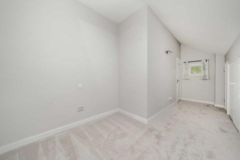 4e Mount Park Road, London, W5 2RP