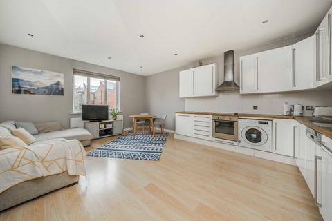 2 bedroom flat for sale, Freeland Road, London W5