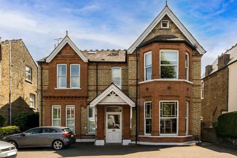 2 bedroom flat for sale, Madeley Road, London W5