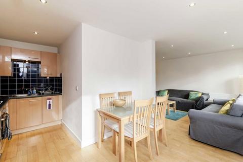 2 bedroom flat for sale, Northcote Avenue, London W5