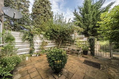 4 bedroom terraced house for sale, Templewood, London W13