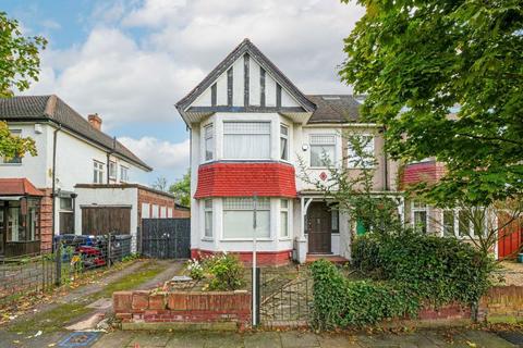 5 bedroom house for sale, Tring Avenue, London W5