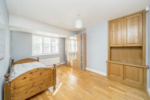 4 bedroom house for sale, Colwyn Avenue, Greenford UB6