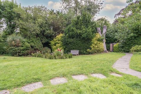 12, Mount View Mount Avenue, London, W5 1PR
