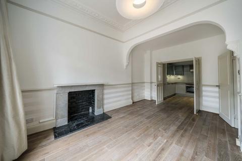 2 bedroom flat for sale, Gordon Road, London W5