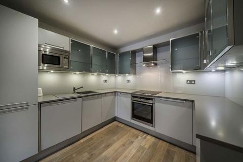 2 bedroom flat for sale, Gordon Road, London W5