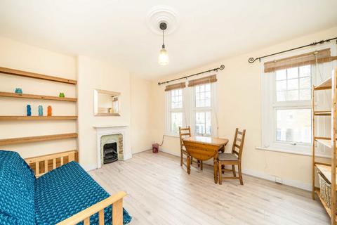 1 bedroom flat for sale, Connaught Road, London W13