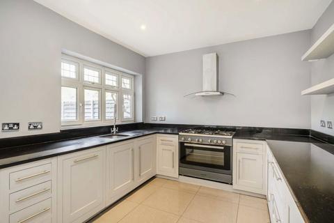 6 bedroom flat to rent, Elgar Avenue, London W5