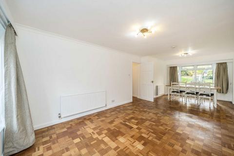 2 bedroom flat to rent, Castlebar Hill, London W5