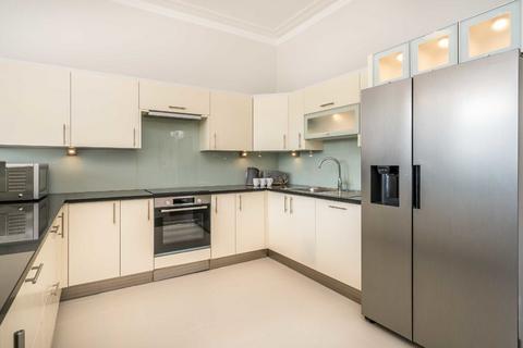 3 bedroom flat to rent, Barkston Gardens, London SW5