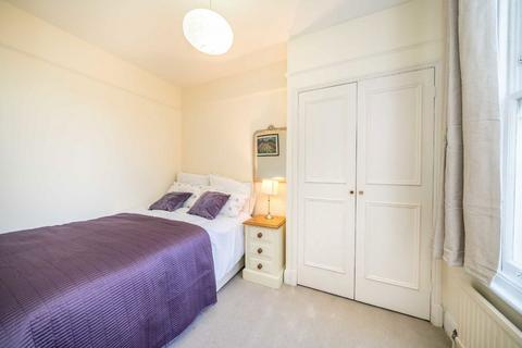 2 bedroom flat to rent, Kempsford Gardens, London SW5