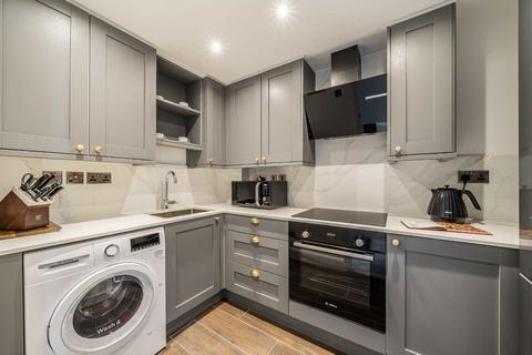 2 bedroom flat to rent, Lexham Gardens, London W8