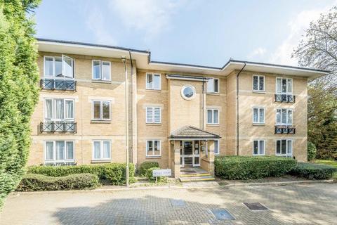 2 bedroom flat for sale, Winterburn Close, London N11